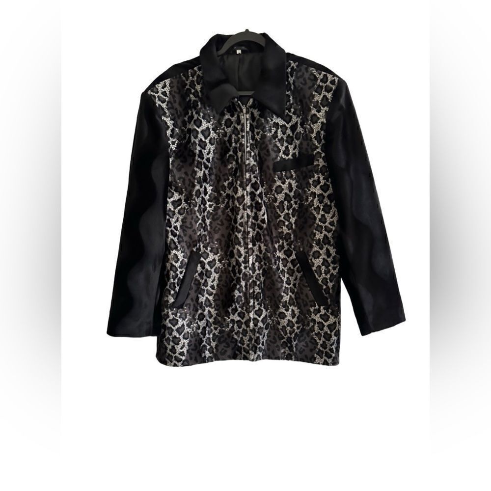 Pronti  collection by phita Leopard / Cheetah print Jacket size M